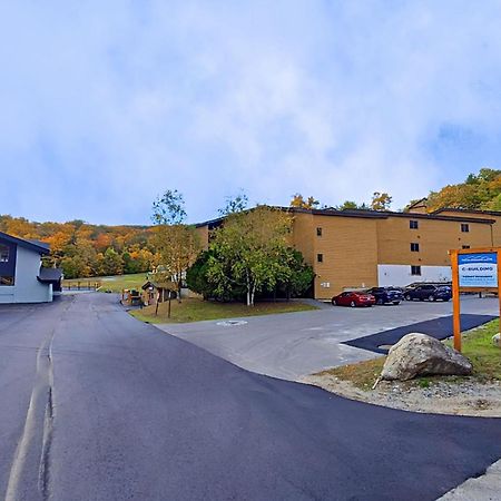 Okemo Mountain Lodge Ладлоу Номер фото